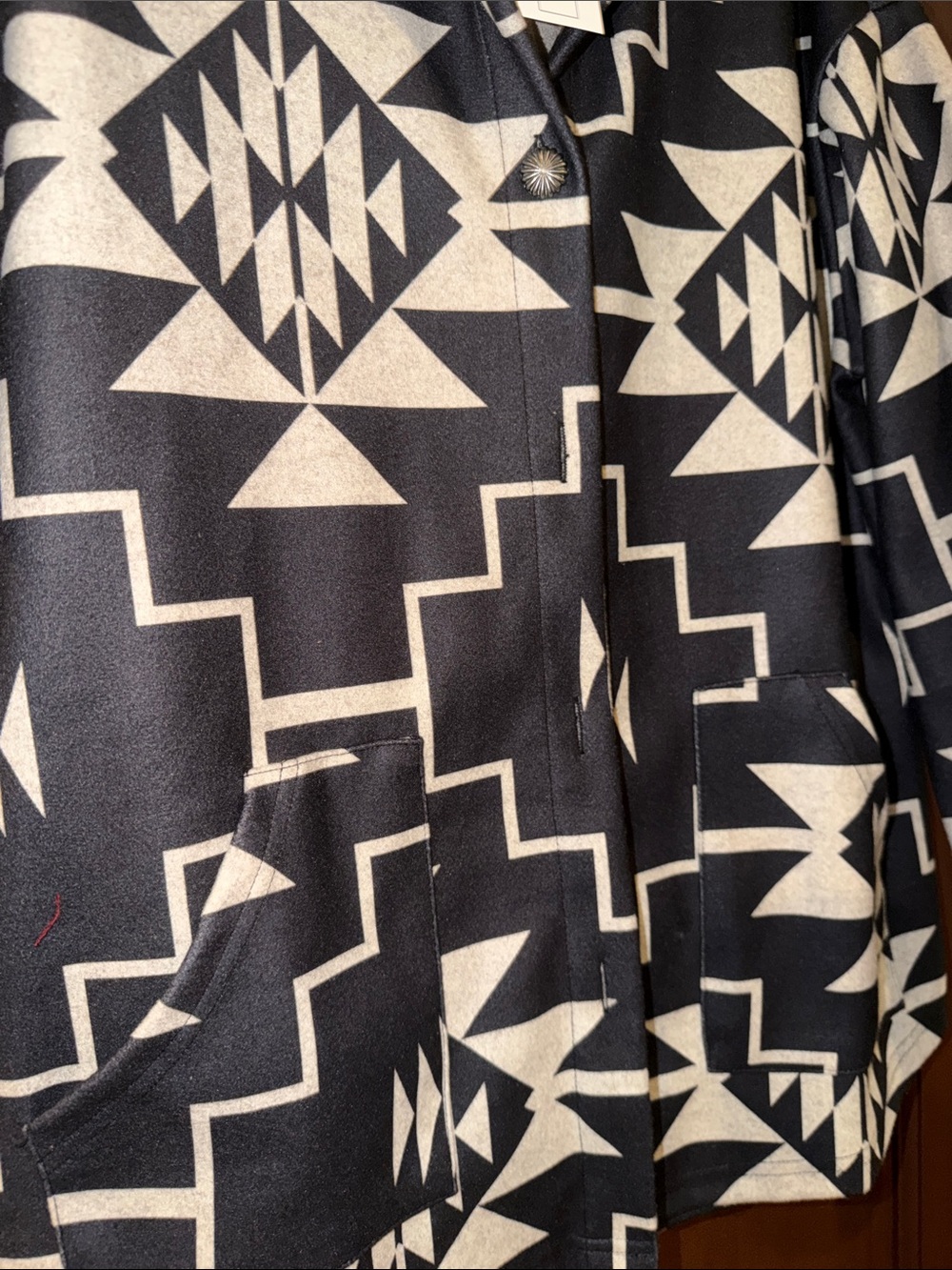 2 Fly Women’s L/XL Southwestern Aztec Snap-Front Shacket Jacket NWT - Picture 3 of 7